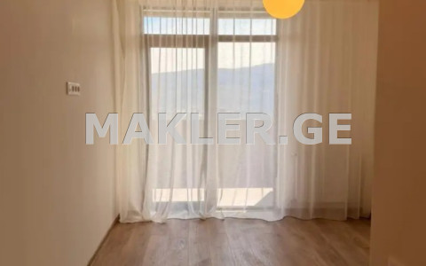  იყიდება 2 ოთახიანი  ბინა საბურთალოზე