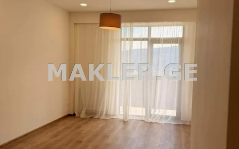  იყიდება 2 ოთახიანი  ბინა საბურთალოზე