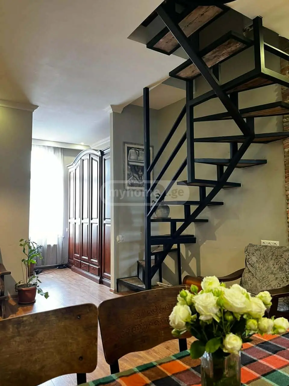  Satılık 5   Daire in Mtatsminda dist. (Old Tbilisi)  in Mtkvari st. 