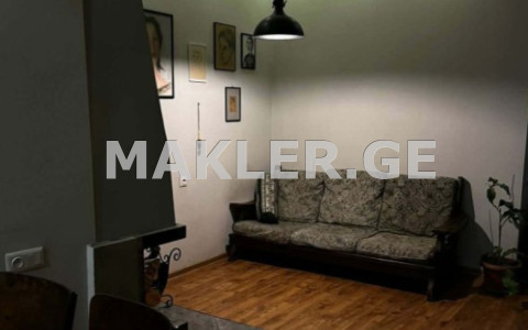  للبيع 5 room  الشقة في تبليسي  in Mtkvari st. 
