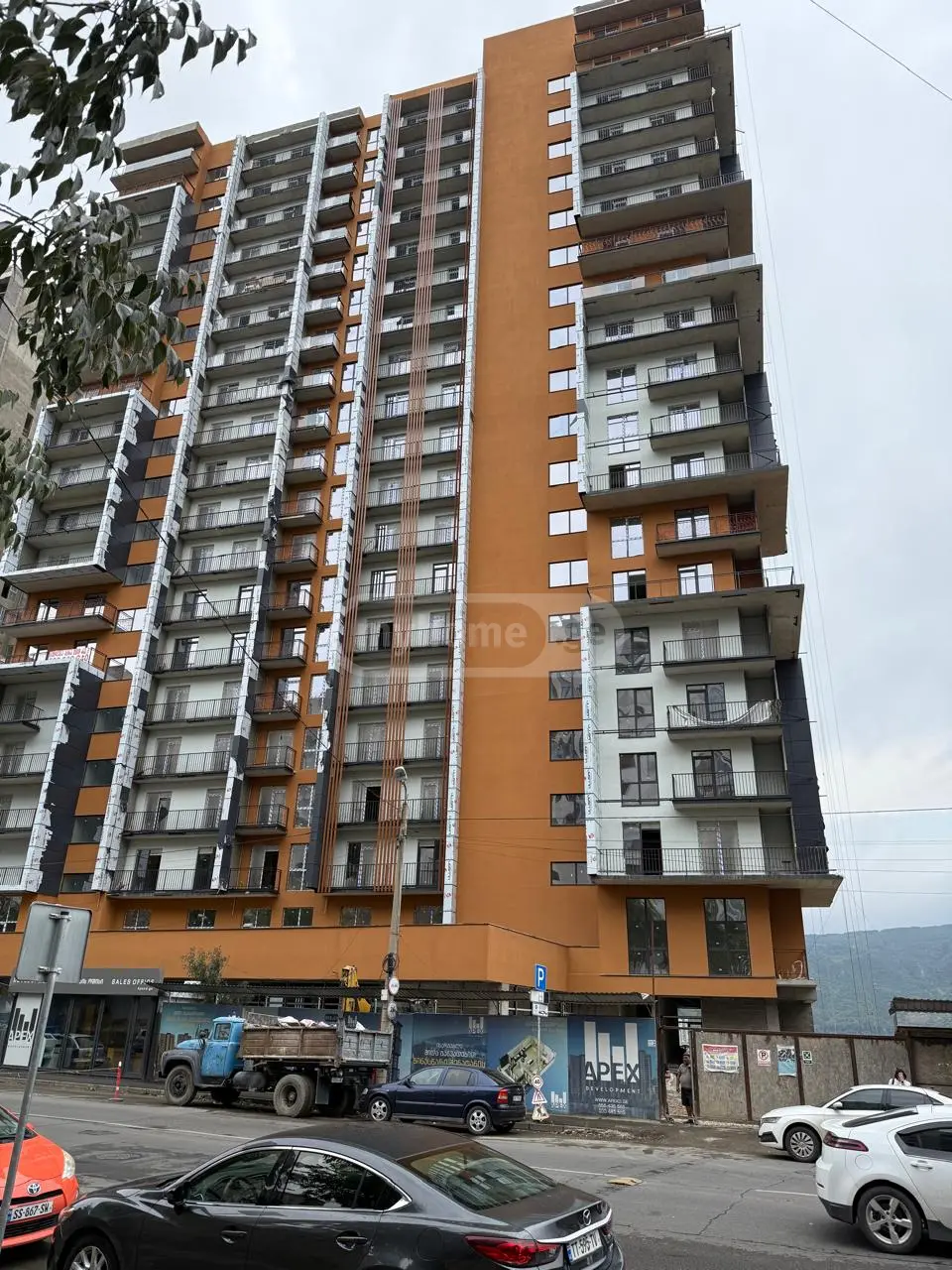  For Sale 5 room  Apartment in Vake dist.  Paata Datuashvili St. 