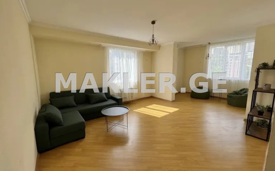  იყიდება 2 ოთახიანი  ბინა ნუცუბიძის პლატოზე  ბ.ჟღენტის ქუჩაზე 