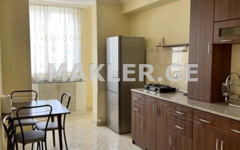  იყიდება 2 ოთახიანი  ბინა ნუცუბიძის პლატოზე  ბ.ჟღენტის ქუჩაზე 