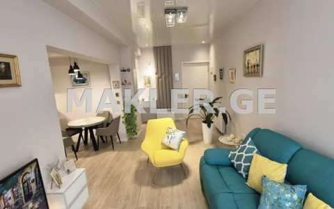  იყიდება 2 ოთახიანი  ბინა საბურთალოზე  საირმის ქუჩაზე 