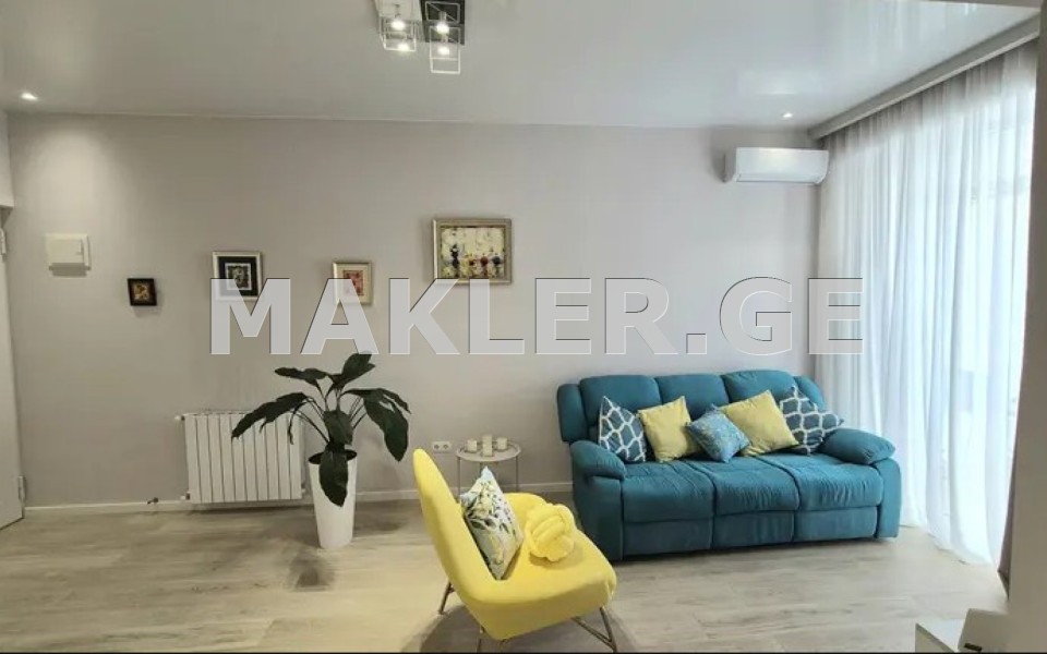  იყიდება 2 ოთახიანი  ბინა საბურთალოზე  საირმის ქუჩაზე 