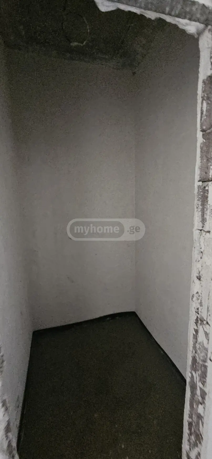  Продается 3 комнатная  Квартира в Сабуртало  на ул. Ана Политковская 