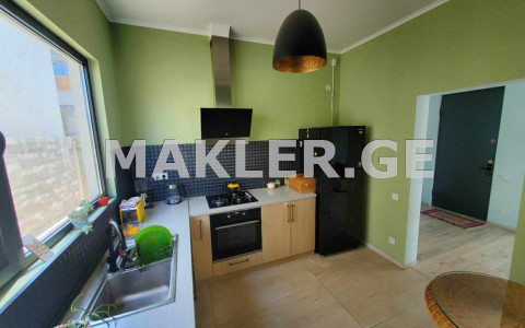  ქირავდება 180 m² ფართობის საკუთარი სახლი ლისის ტბაზე