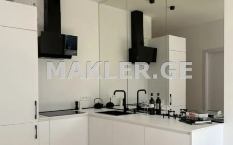  იყიდება 2 ოთახიანი  ბინა ვაკეში  ზურაბ ავალიშვილის ქუჩაზე 