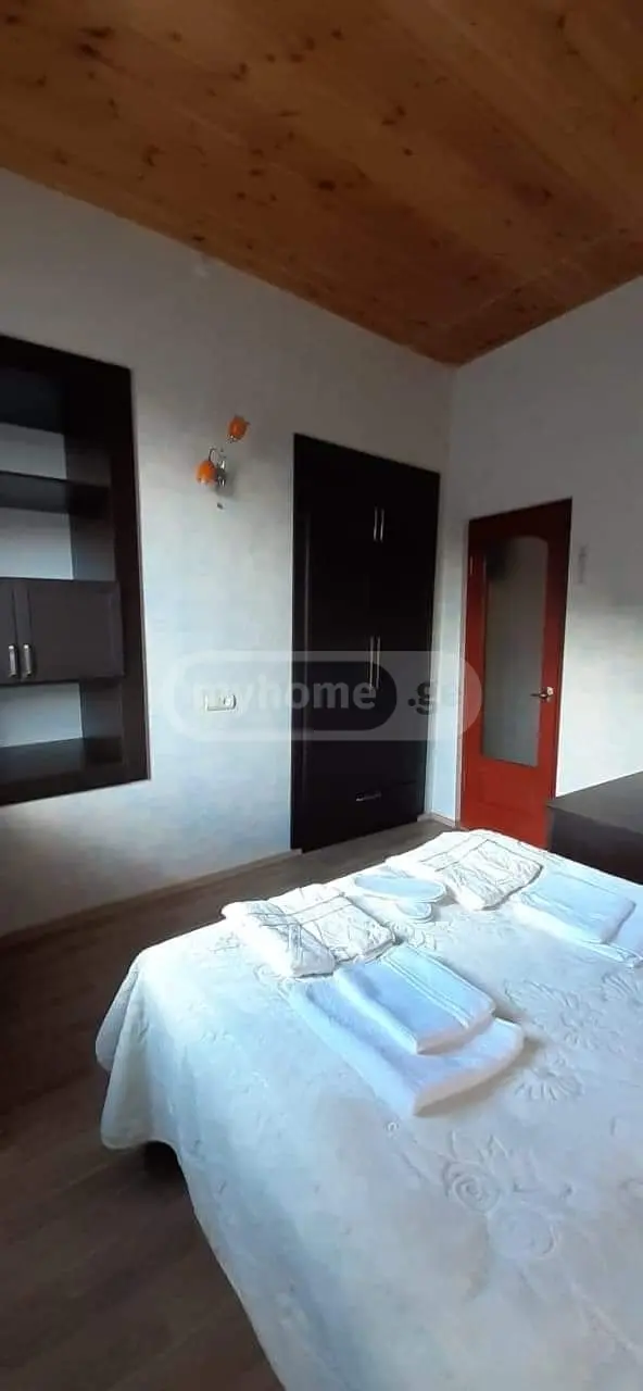  For Sale 5 room  Apartment in Ortachala  in Baazovi st. 