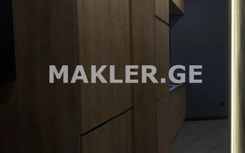  იყიდება 2 ოთახიანი  ბინა ვაკეში  ი. ჭავჭავაძის გამზ. 