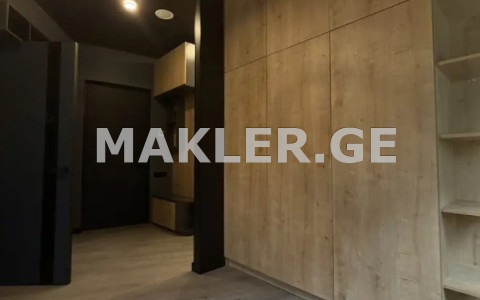  იყიდება 2 ოთახიანი  ბინა ვაკეში  ი. ჭავჭავაძის გამზ. 