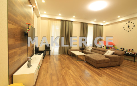  იყიდება ქირავდება 320 m² ფართობის საკუთარი სახლი ლისის ტბაზე  ავთო ვარაზის ქუჩა 