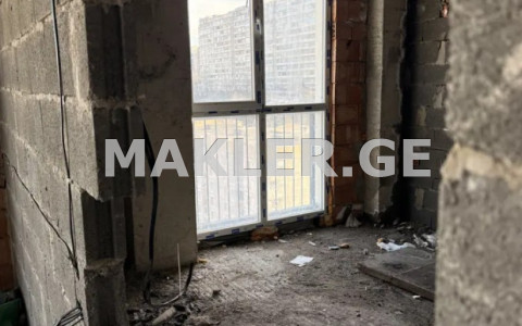  იყიდება 3 ოთახიანი  ბინა საბურთალოზე  სულხან ცინცაძის ქუჩაზე 