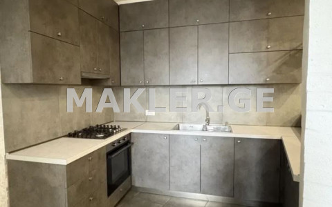  Продается 3 комнатная  Квартира в Ортачале  на ул. Гулуа 