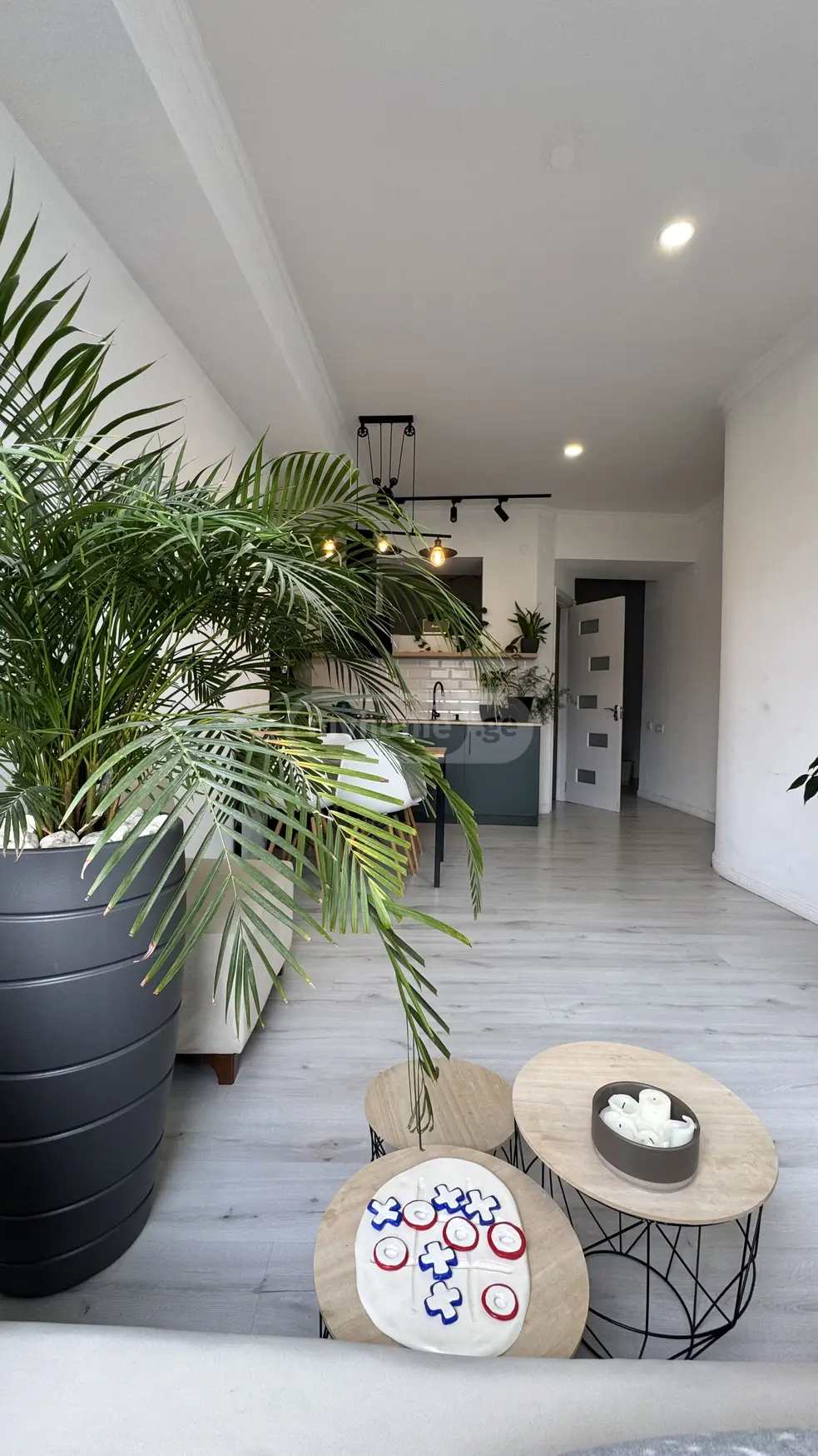  Сдаётся 2 комнатная  Квартира в Ваке  на ул. Габашвили 