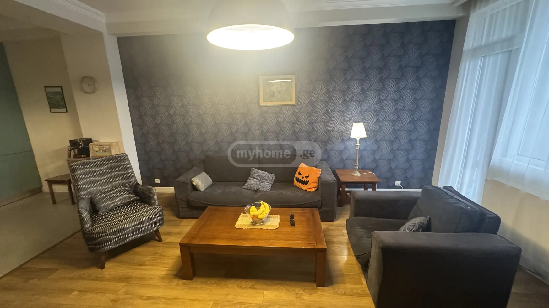  ქირავდება 4 ოთახიანი  ბინა საბურთალოზე  კ. ქუთათელაძის ქუჩაზე 