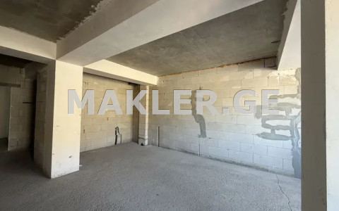  Продается 4 комнатная  Квартира в Ортачале  на ул. Надиквари 