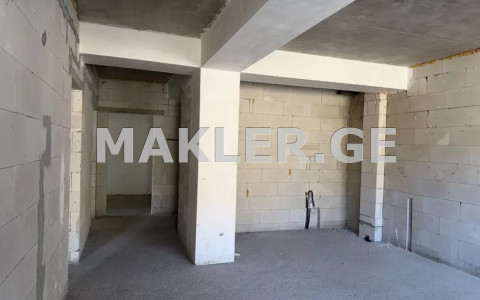  Продается 4 комнатная  Квартира в Ортачале  на ул. Надиквари 