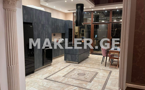  Сдаётся 3 комнатная  Квартира в Ваке  на пр. И. Чавчавадзе 