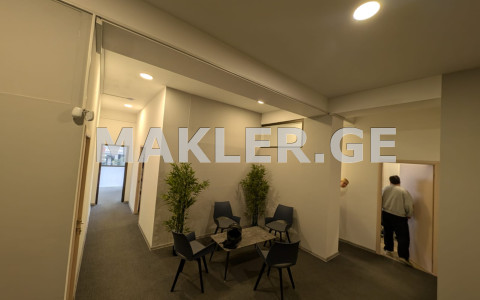  Продается 165 m² площадь Офис в Сабуртало  на пл. Саакадзе 