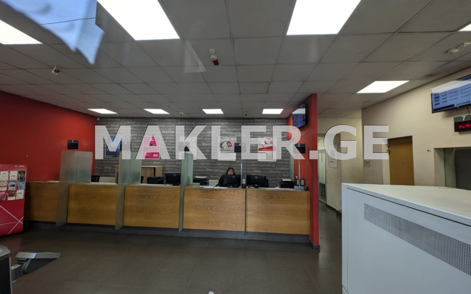  იყიდება 133 m² ფართობის კომერციული ფართი ჩუღურეთის რაიონში  ჩიტაიას ქუჩაზე 