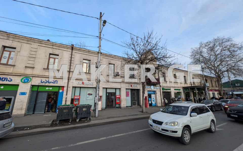  იყიდება 133 m² ფართობის კომერციული ფართი ჩუღურეთის რაიონში  ჩიტაიას ქუჩაზე 