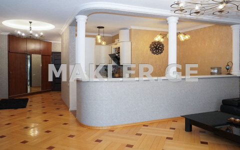  ქირავდება 3 ოთახიანი  ბინა ვაკეში  ყიფშიძის ქუჩაზე 