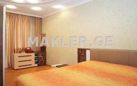  For Rent 3 room  Apartment in Vake dist.  in Kipshidze st. 