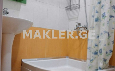  For Sale 3 room  Apartment in Saburtalo dist.  in Tamarashvili st. 