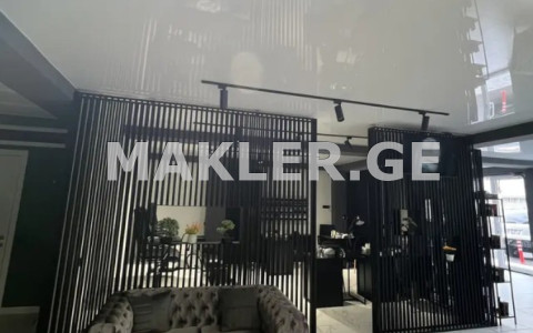  იყიდება 150 m² ფართობის კომერციული ფართი საბურთალოზე  საირმის ქუჩაზე 