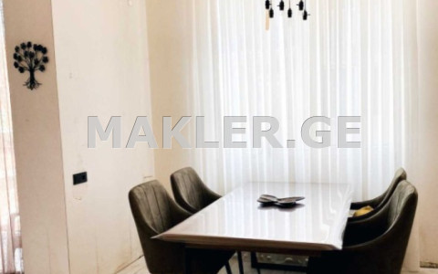  Продается 3 комнатная  Квартира в Сабуртало  на пр. Важа-Пшавела 