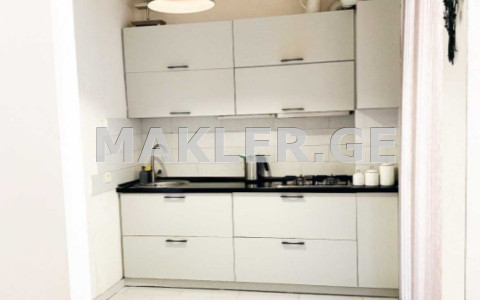  Продается 3 комнатная  Квартира в Сабуртало  на пр. Важа-Пшавела 