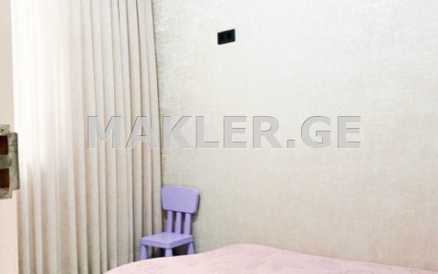  Продается 3 комнатная  Квартира в Сабуртало  на пр. Важа-Пшавела 