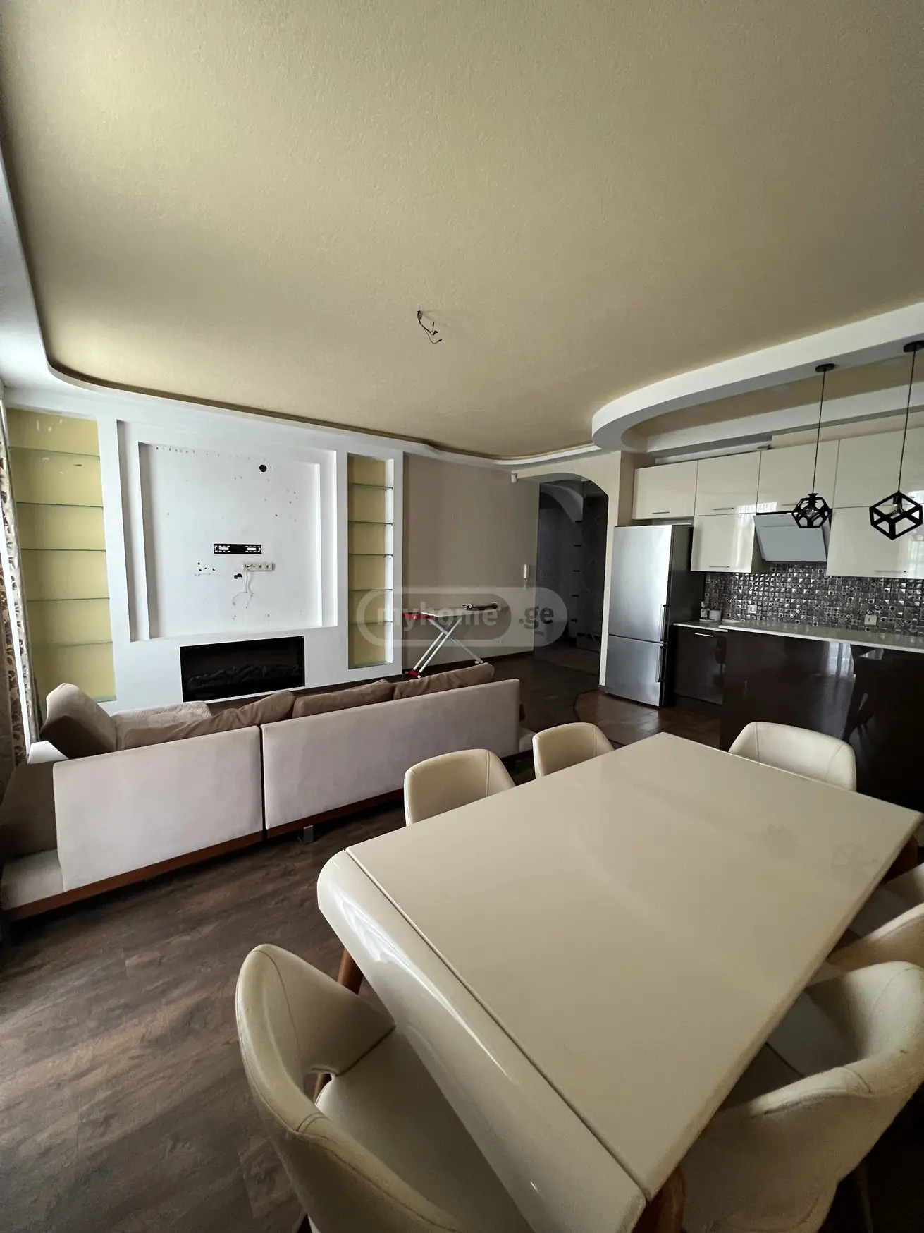  Продается 3 комнатная  Квартира в Навтлуги  на ул. Додашвили 