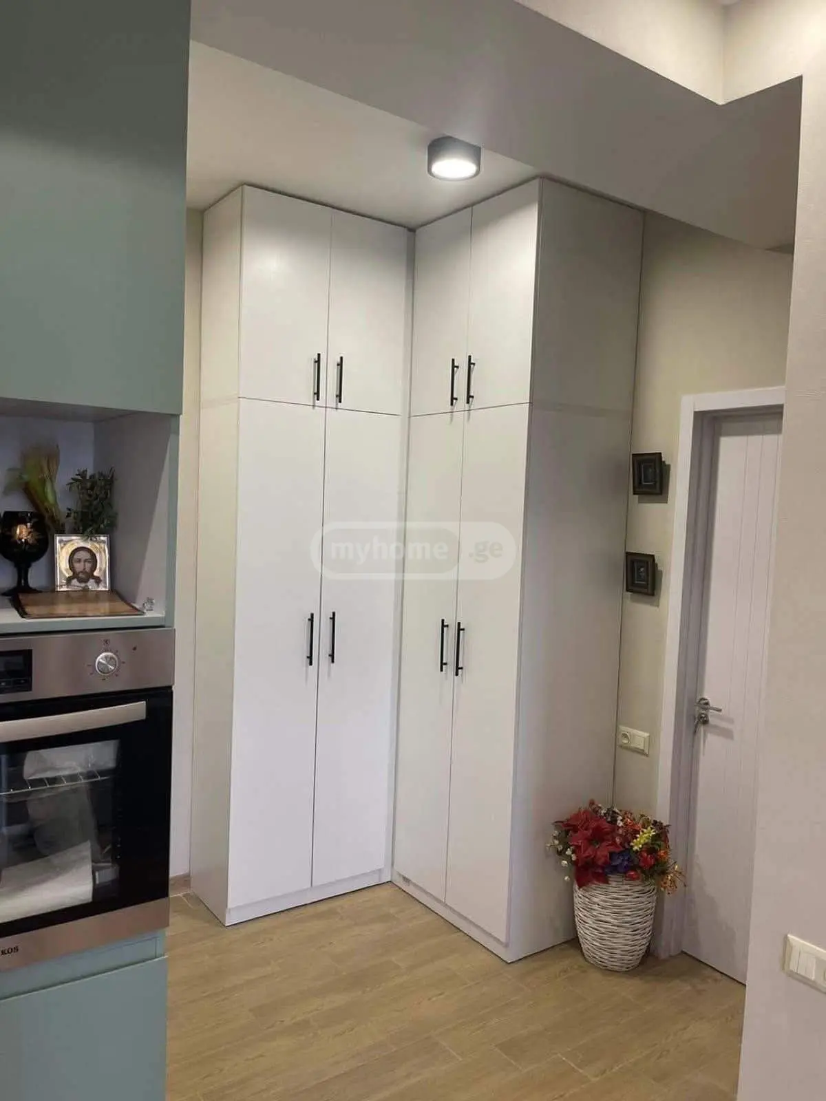  Продается 2 комнатная  Квартира в Исани  на ул. Ричарда Холбрука 