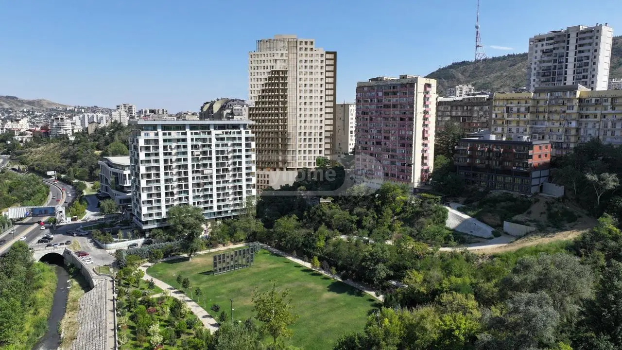  იყიდება მშენებარე ბინა ვაკეში  ი. ჭავჭავაძის გამზ. 