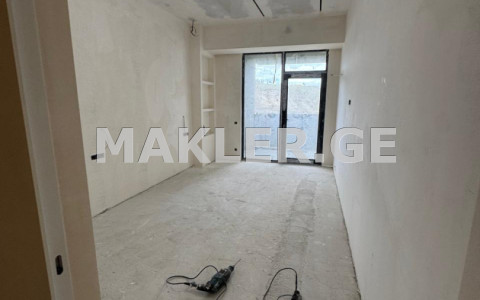  იყიდება 4 ოთახიანი  ბინა ვაკეში  ყიფშიძის ქუჩაზე 