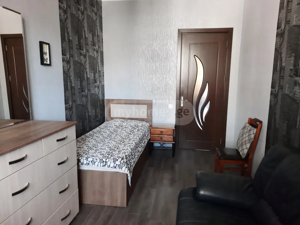  ქირავდება 3 ოთახიანი  ბინა საბურთალოზე  დ. თავხელიძის ქუჩაზე 