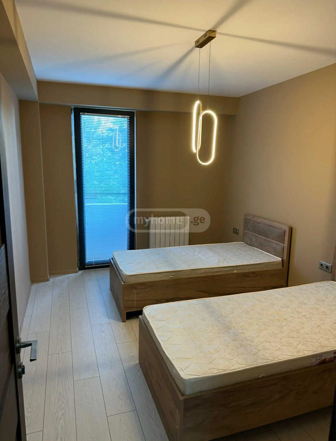  ქირავდება 3 ოთახიანი  ბინა საბურთალოზე  პ. იოსელიანის ქუჩაზე 