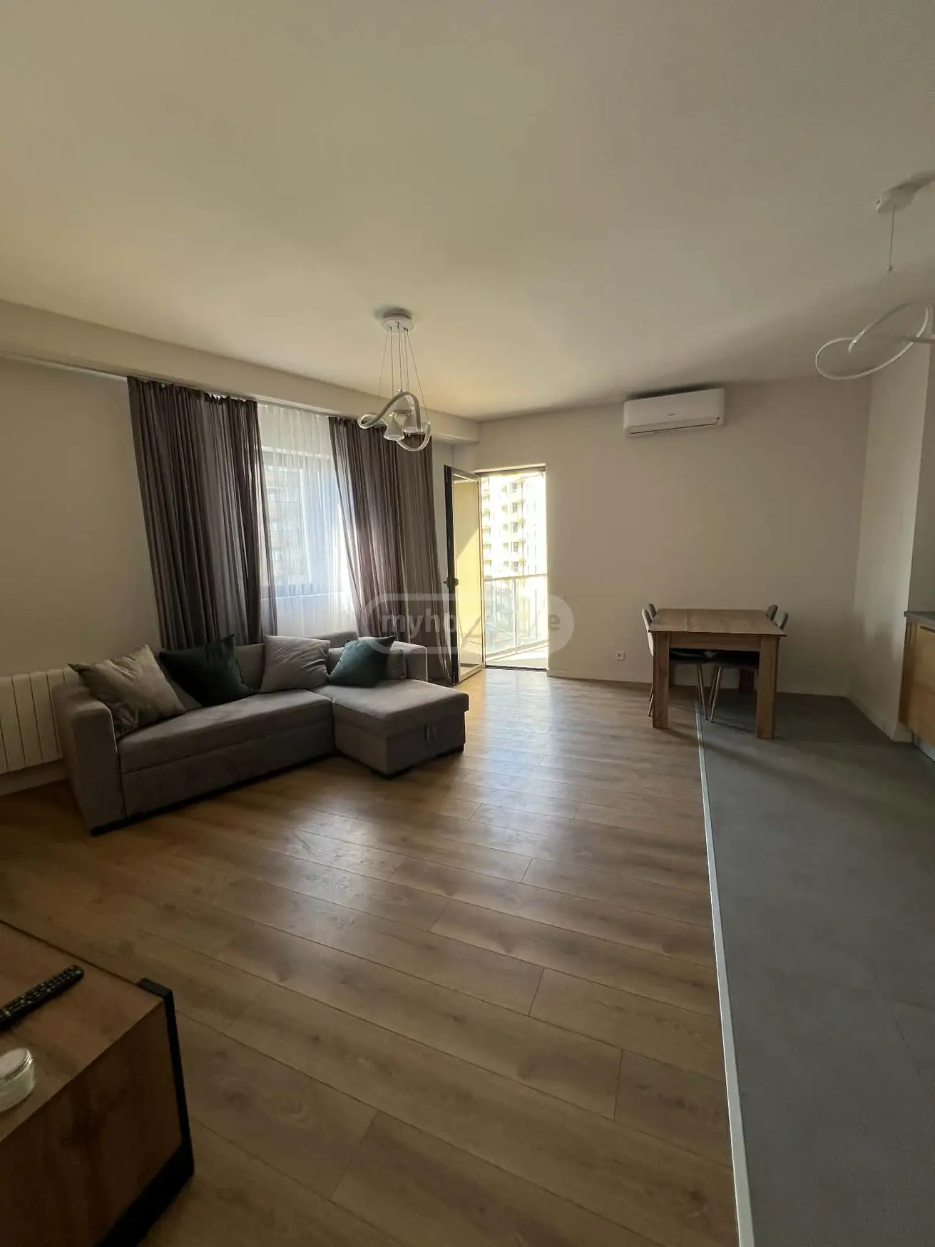  For Rent 3 room  Apartment in Saburtalo dist.  in Gelovani avenue 