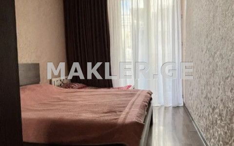  იყიდება 2 ოთახიანი  ბინა საბურთალოზე  კამანის ჩიხი 