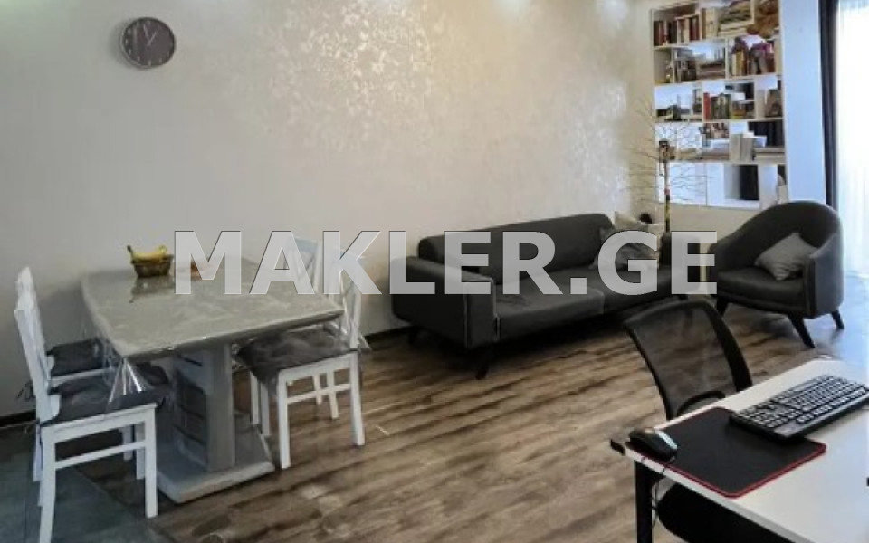  იყიდება 2 ოთახიანი  ბინა საბურთალოზე  კამანის ჩიხი 