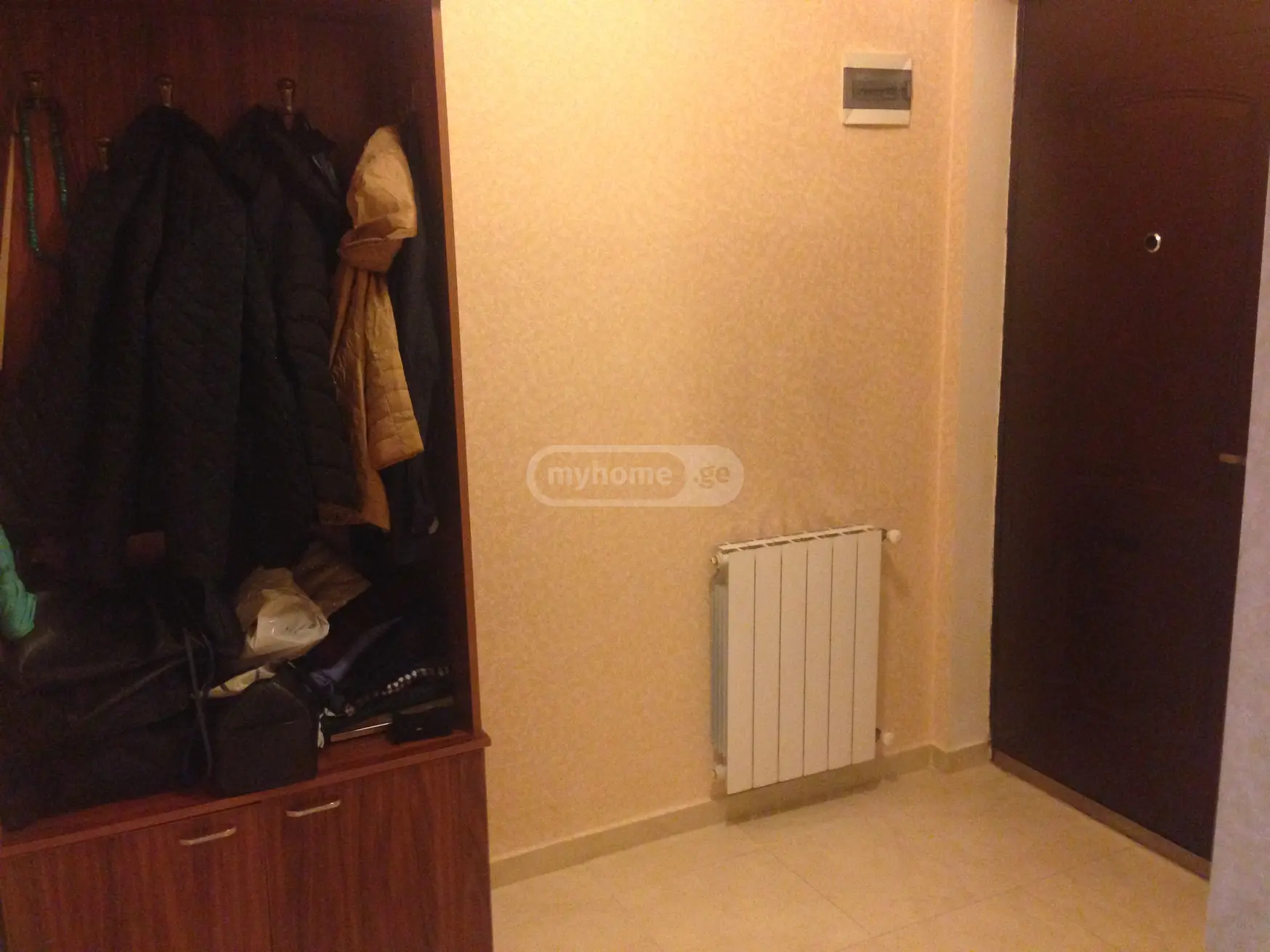  იყიდება 2 ოთახიანი  ბინა ვერაზე  ქუჩიშვილის ქუჩაზე 