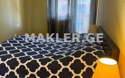  ქირავდება 2 ოთახიანი  ბინა ვერაზე  ბარნოვის ქუჩაზე 