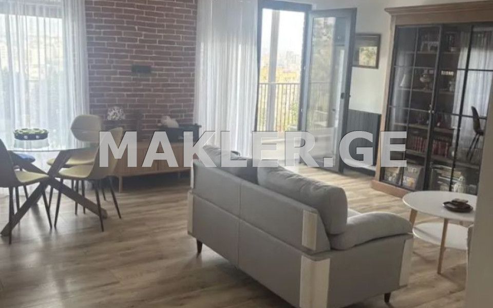  იყიდება 5 ოთახიანი  ბინა ორთაჭალაში  ორთაჭალის ქუჩაზე 