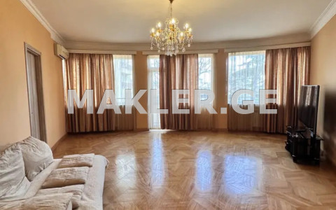  ქირავდება 7 ოთახიანი  ბინა ვერაზე  კოსტავას I შესახვევში 