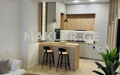  იყიდება 2 ოთახიანი  ბინა ისანში