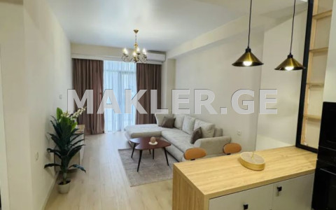  იყიდება 2 ოთახიანი  ბინა ისანში