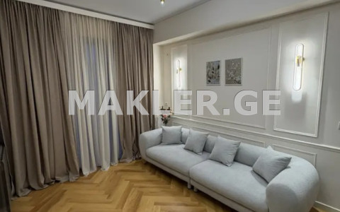  იყიდება 2 ოთახიანი  ბინა ვაკეში  პაატა დათუაშვილის ქუჩაზე 