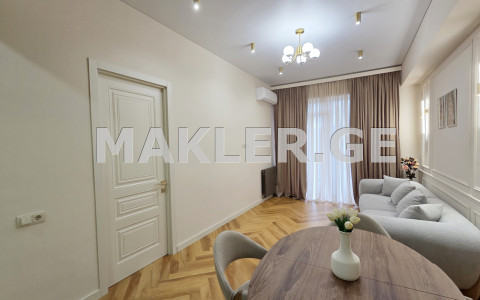  Satılık 2   Daire in Vake dist.  Paata Datuashvili St. 